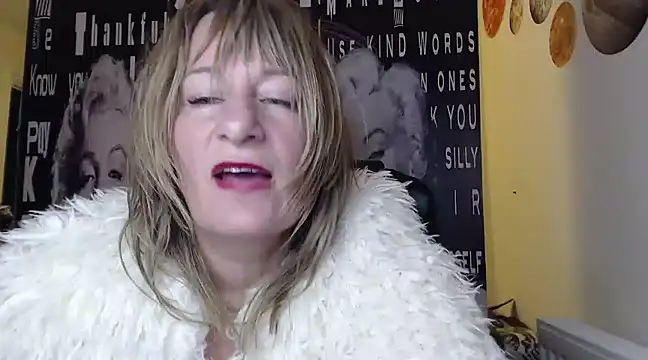 BettyDavisX online show from 6, 12, 2024