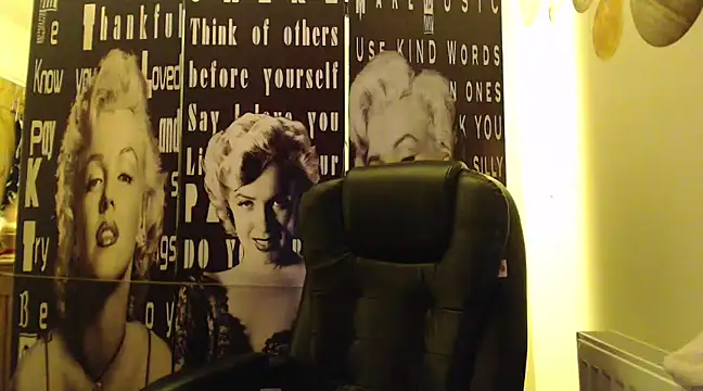 BettyDavisX online show from 14, 12, 2024