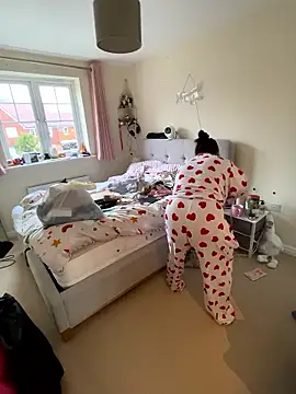 Tallulah-mae-xoxox online show from 9, 1, 2026