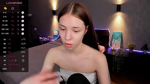 MilliBrown  online show from 28, 2, 2025