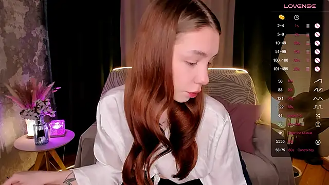 MilliBrown  online show from 17, 10, 2025