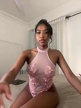 Snapshot of IamCrystal2 chatting on 17, 2, 2026 IamCrystal2 online show from 17, 2, 2026