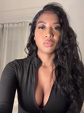 Snapshot of IamCrystal2 chatting on 13, 3, 2026 IamCrystal2 online show from 13, 3, 2026