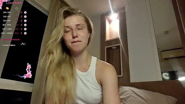 Snapshot of ArianaMur chatting on 19, 3, 2026 ArianaMur online show from 19, 3, 2026