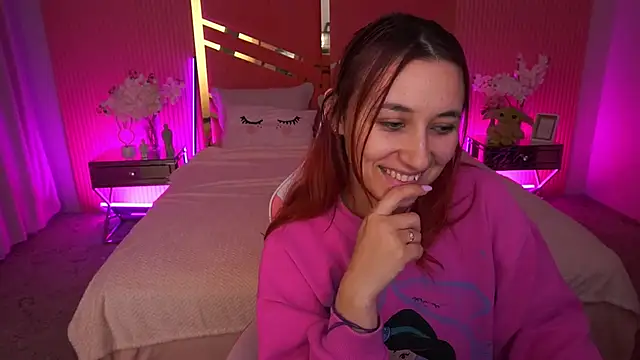 Snapshot of Roxy_Rayy chatting on 29, 11, 2025 Roxy Rayy online show from 29, 11, 2025