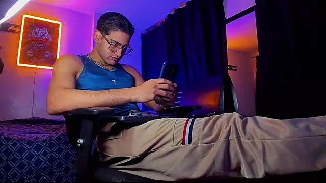 Giomar Reyes online show from 22, 3, 2025