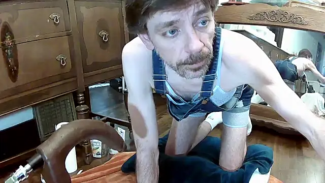 Snapshot of MaxJr8008 chatting on 26, 9, 2025 MaxJr8008 online show from 26, 9, 2025