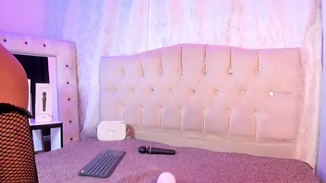 Strella ferrera online show from 19, 12, 2025