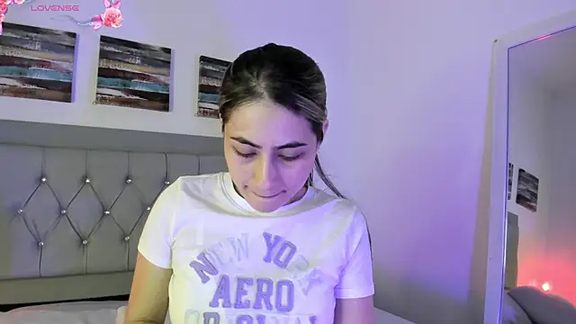 samanthasweeth online show from 27, 1, 2025