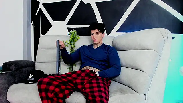 JUSTIN FULLER1 online show from 25, 10, 2025