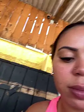 Snapshot of lariic chatting on 4, 3, 2026 lariic online show from 4, 3, 2026