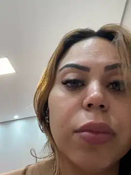 Snapshot of lariic chatting on 14, 3, 2026 lariic online show from 14, 3, 2026