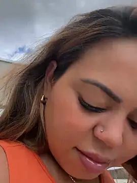 Snapshot of lariic chatting on 25, 3, 2026 lariic online show from 25, 3, 2026