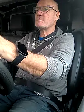 Snapshot of bogland33 chatting on 24, 10, 2025 bogland33 online show from 24, 10, 2025