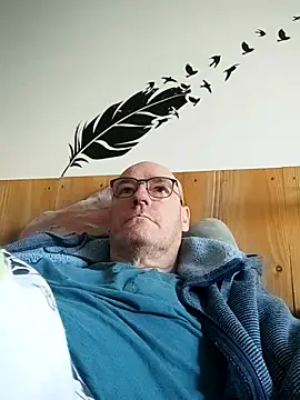 Snapshot of bogland33 chatting on 6, 2, 2026 bogland33 online show from 6, 2, 2026