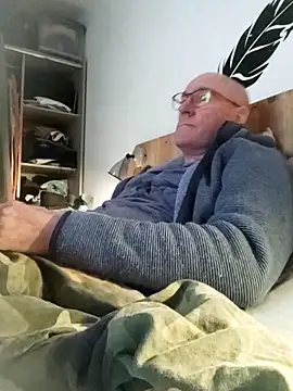 Snapshot of bogland33 chatting on 16, 2, 2026 bogland33 online show from 16, 2, 2026