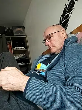 Snapshot of bogland33 chatting on 28, 2, 2026 bogland33 online show from 28, 2, 2026