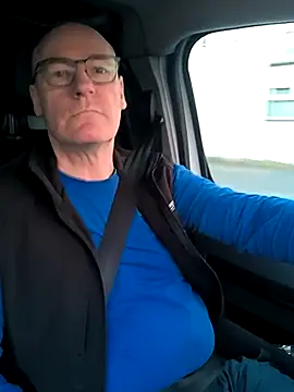 Snapshot of bogland33 chatting on 2, 3, 2026 bogland33 online show from 2, 3, 2026