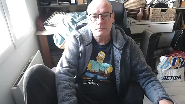 Snapshot of bogland33 chatting on 15, 3, 2026 bogland33 online show from 15, 3, 2026