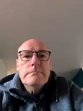 Snapshot of bogland33 chatting on 16, 3, 2026 bogland33 online show from 16, 3, 2026