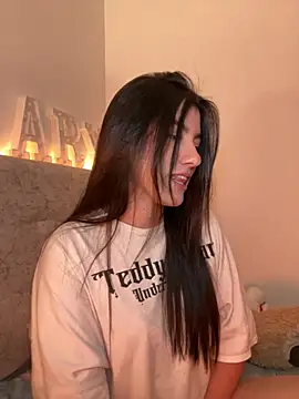 Snapshot of ARITOO_ chatting on 28, 10, 2025 ARITOO online show from 28, 10, 2025