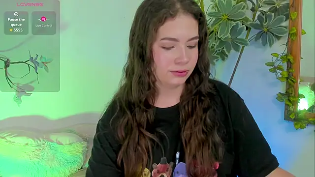 Snapshot of KarenPautt chatting on 17, 3, 2026 KarenPautt online show from 17, 3, 2026