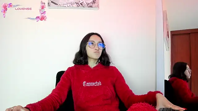 its  angelica  online show from 4, 1, 2025