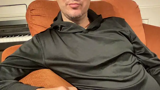 Snapshot of rayos789 chatting on 3, 11, 2025 rayos789 online show from 3, 11, 2025