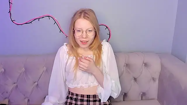 Esme Runn online show from 29, 1, 2025