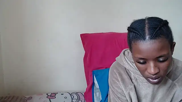 Snapshot of SexyRed18 chatting on 27, 9, 2025 SexyRed18 online show from 27, 9, 2025