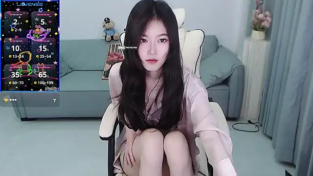 Snapshot of YiJin-a chatting on 3, 3, 2025 YiJin-a online show from 3, 3, 2025