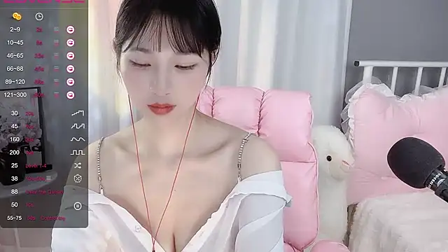 -Jolene-688- online show from 3, 1, 2025