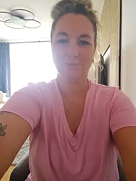 Bitch MILF6 online show from 14, 9, 2025