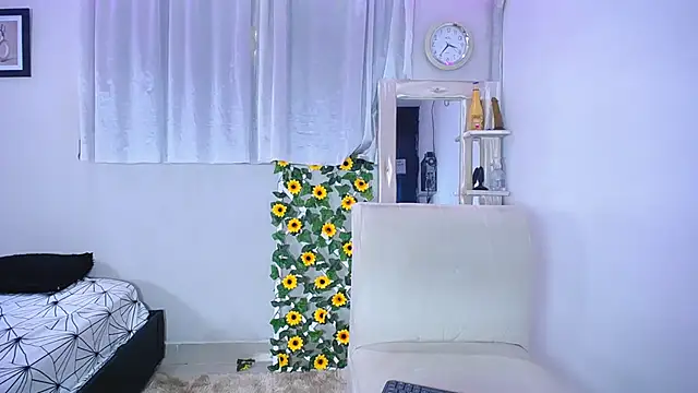 alaia 03 online show from 14, 12, 2024