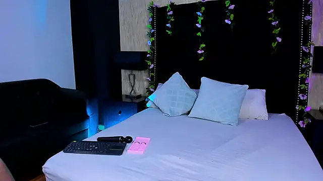 RoxieJackson online show from 15, 11, 2025