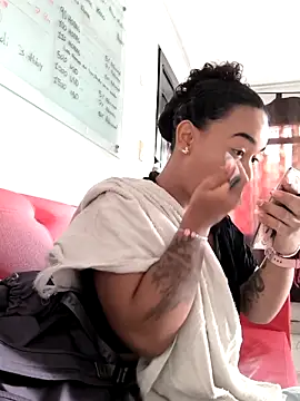 evafoxs online show from 19, 12, 2025