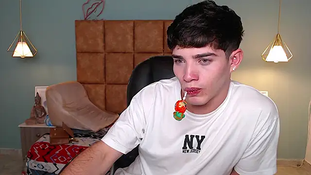 AlejooTwink online show from 15, 1, 2025