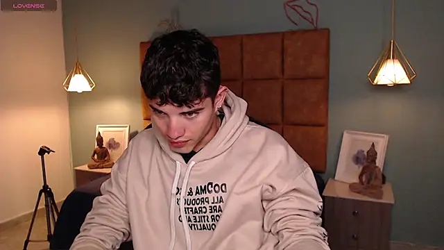 AlejooTwink online show from 9, 2, 2025