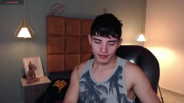 AlejooTwink online show from 10, 2, 2025