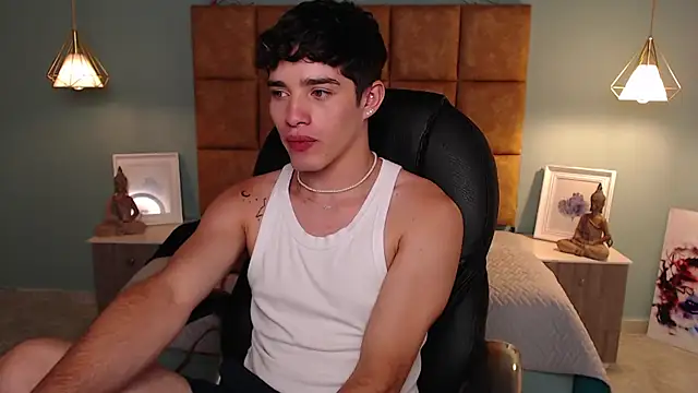 AlejooTwink online show from 28, 2, 2025