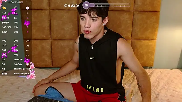 AlejooTwink online show from 7, 3, 2025