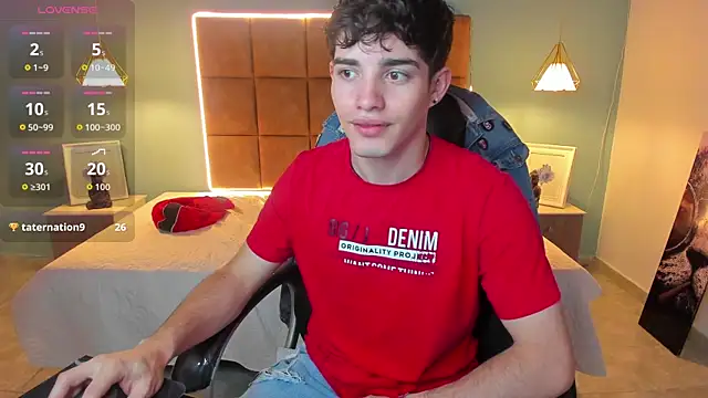 AlejooTwink online show from 31, 10, 2025