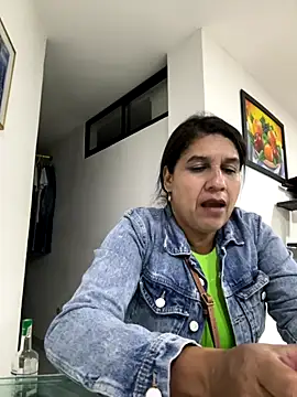 Snapshot of siri_duque chatting on 27, 10, 2025 siri duque online show from 27, 10, 2025