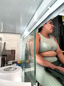 Snapshot of siri_duque chatting on 31, 10, 2025 siri duque online show from 31, 10, 2025