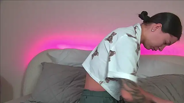 AlexandraBloom online show from 14, 1, 2025