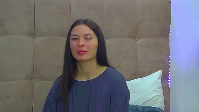 AlexandraBloom online show from 28, 11, 2025