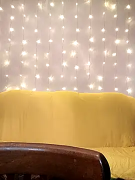 Snapshot of Aria__Dark chatting on 8, 2, 2025 Aria Dark online show from 8, 2, 2025