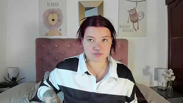 Snapshot of CelessteRedds chatting on 13, 11, 2025 CelessteRedds online show from 13, 11, 2025