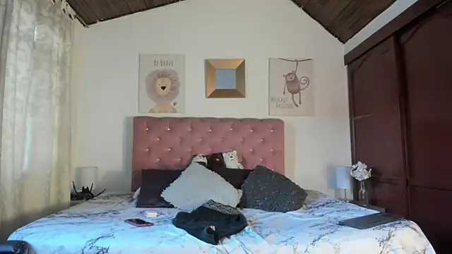 CelessteRedds online show from 27, 11, 2025