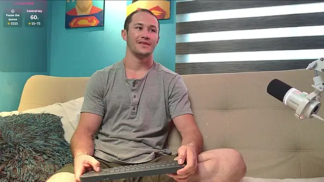 AxelFairchaild online show from 19, 10, 2025